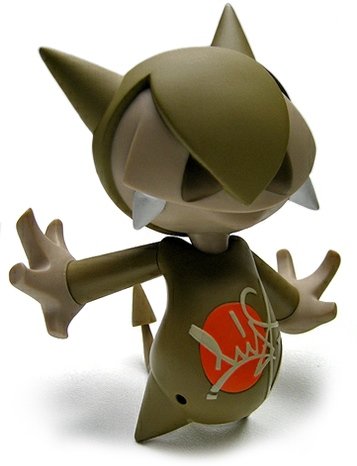 Malus - Sand Edition figure by Mist, produced by Bonustoyz. Front view.
