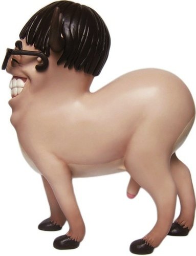 Lesley  figure by Andreas Krapf. Front view.