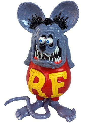 Rat Fink Sofubi toy Grey figure by Ed Roth, produced by Mooneyes. Front view.