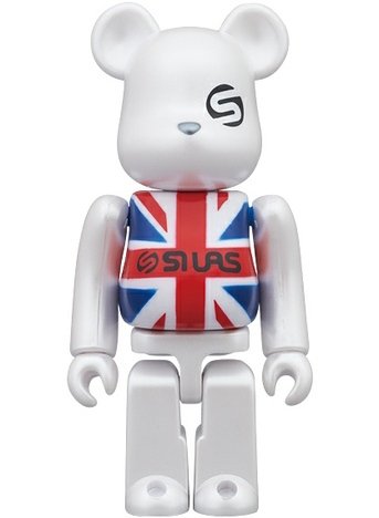 Union Jack Be@rbrick 100% figure by Silas, produced by Medicom Toy. Front view.