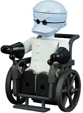 Dr. Finkelstein the Evil Scientist figure by Touchstone Pictures, produced by Medicom Toy. Front view.
