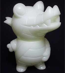 Pocket Mummy Gator figure by Brian Flynn, produced by Super7. Front view.