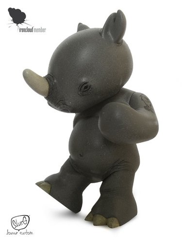Rhinocerous figure by Slurg, produced by Kuso Vinyl. Front view.