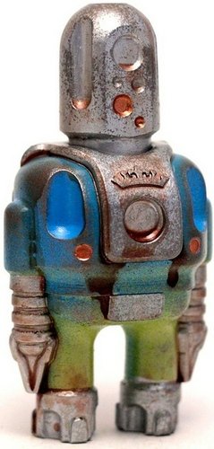 Rotund Mk2 (Edition C) figure by Cris Rose. Front view.