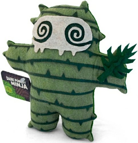 Dark Forest Ninja figure by Shawn Smith (Shawnimals), produced by Shawnimals. Front view.