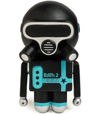 Greene - HzHYc.2 figure by Unklbrand, produced by Unklbrand. Front view.