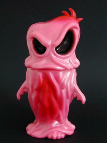 Monster Q - Pink Typhoon figure by Skull Head Butt, produced by Skull Head Butt. Front view.