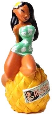 Aloha Maile - OG figure by Chris Sanders, produced by Atomic Monkey. Front view.