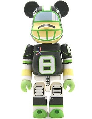H8GRAPHIX - Artist Be@rbrick Series 8 figure by H8Graphix, produced by Medicom Toy. Front view.