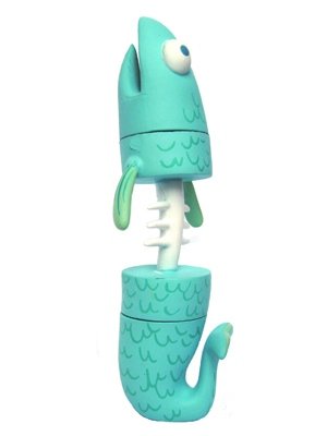 Gillie figure by Jesse Ledoux, produced by Kidrobot. Front view.