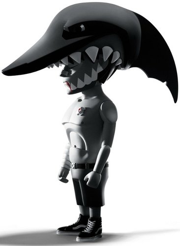 Jaws - Pain Signature figure by Mark Landwehr, produced by Coarsetoys. Front view.