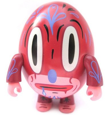 Hump Qee Dump Qee figure by Gary Baseman, produced by Toy2R. Front view.