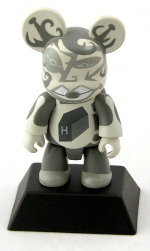 Hayon Mono figure by Jaime Hayon, produced by Toy2R. Front view.