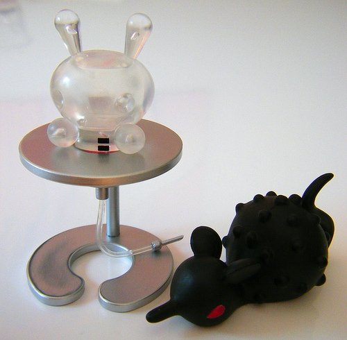 Rat & Bunny Dripbottle figure by Junko Mizuno, produced by Kidrobot. Front view.