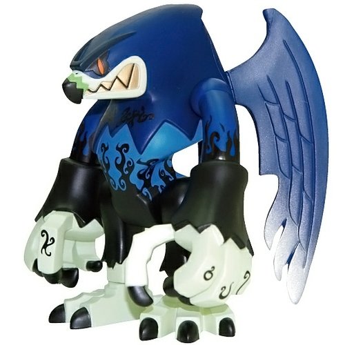 Beak Falcon: Dark Soul figure by Touma, produced by Wonderwall. Front view.