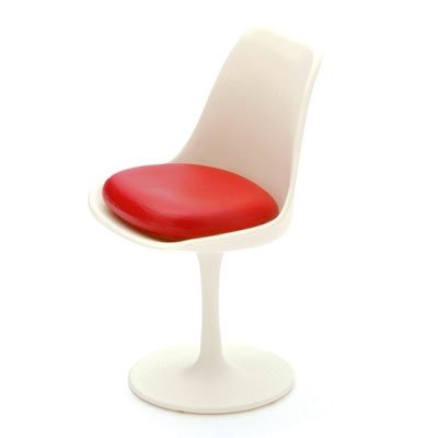 Tulip Chair figure by Eero Saarinen, produced by Reac Japan. Front view.