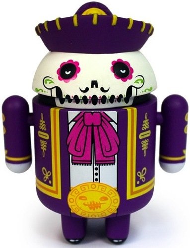 Don Pablo Calaveroid figure by The Beast Brothers, produced by Dyzplastic. Front view.