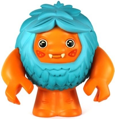 Chipster figure by Scott Tolleson, produced by Stolle Art. Front view.