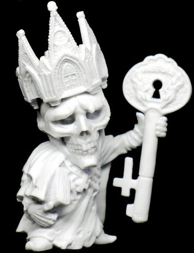 Kingdom Mind - White, Ganking Exclusive figure by Junnosuke Abe, produced by Restore. Front view.