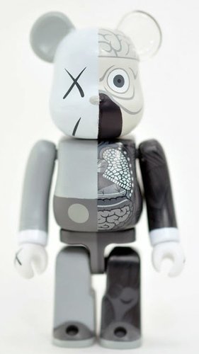 Dissected Companion Be@rbrick 100% - Mono figure by Kaws, produced by Medicom Toy. Front view.