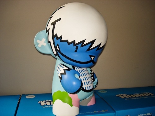 Yeti Spiki Mega Munny