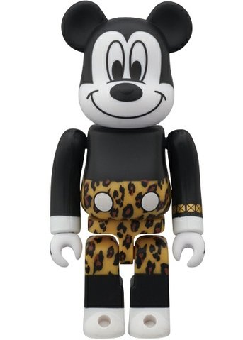Mickey Mouse Be@rbrick 100% - Punk Leopard ver. figure by Disney, produced by Medicom Toy. Front view.