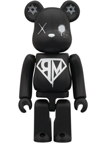 GazettE Be@rbrick 100% figure, produced by Medicom Toy. Front view.