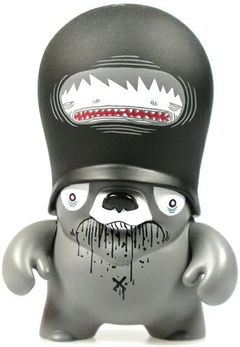 Parskid Teddy figure by Parskid, produced by Adfunture. Front view.