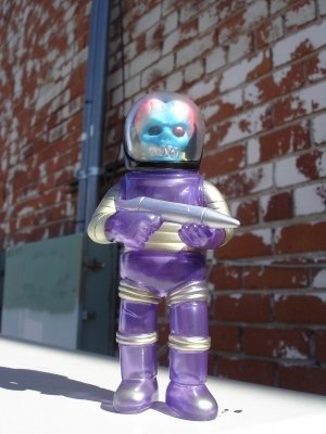#009 Space Troopers - VX Clear Purple Painted figure, produced by Toygraph. Front view.