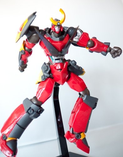Gurren Lagann figure by Yamaguchi, produced by Revoltech. Front view.