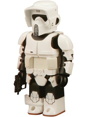 Scout Trooper Kubrick 100% figure by Lucasfilm Ltd., produced by Medicom Toy. Front view.