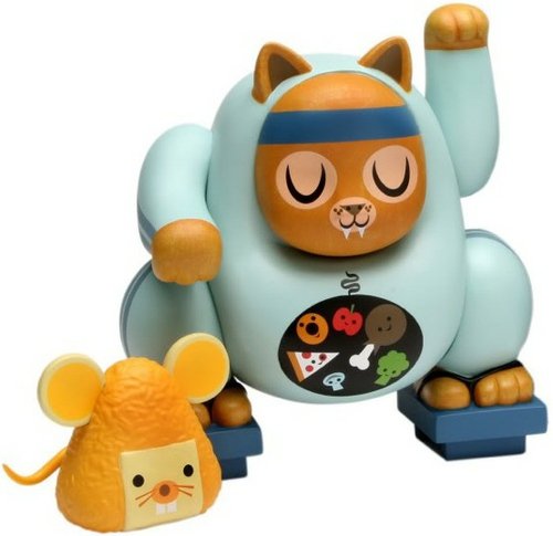 Miao & Mousubi - Fat Cat Edition figure by Amanda Visell, produced by Zakkamono. Front view.