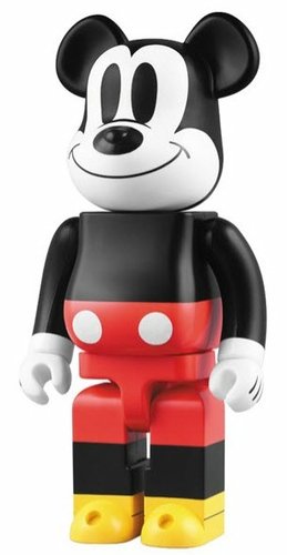 Mickey Mouse Be@rbrick 1000% figure by Disney, produced by Medicom Toy. Front view.