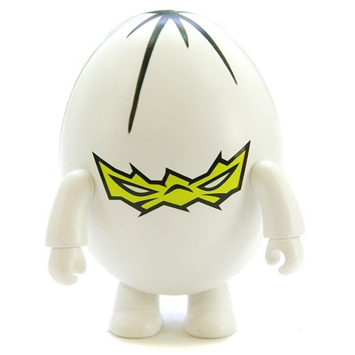 Tygun Egg Qee figure by Tygun, produced by Toy2R. Front view.