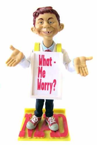 Alfred E. Neuman figure, produced by Dc Direct. Front view.