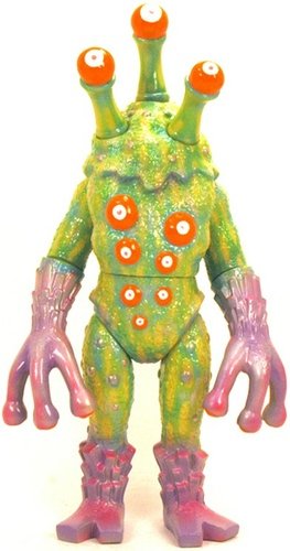 Alien Argus Custom figure by Arbito. Front view.
