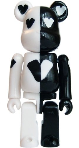 Twelve Bar - Secret Be@rbrick Series 12 figure, produced by Medicom Toy. Front view.