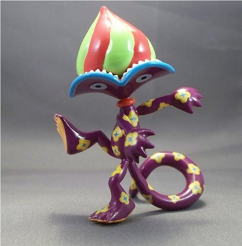 1960s Crazy Newt figure by Jim Woodring, produced by Sony Creative Products. Front view.
