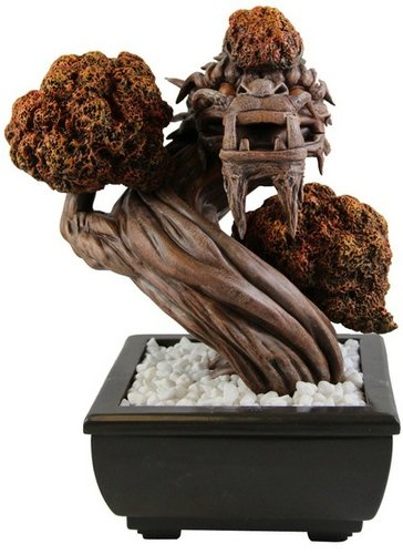 Bonsai Dragon - Fall figure by Lori Polysoup Zawata, produced by Patch Together. Front view.