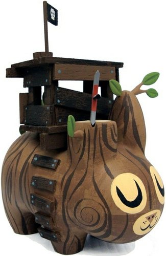 Treehouse Wood Labbit  figure by Amanda Visell. Front view.