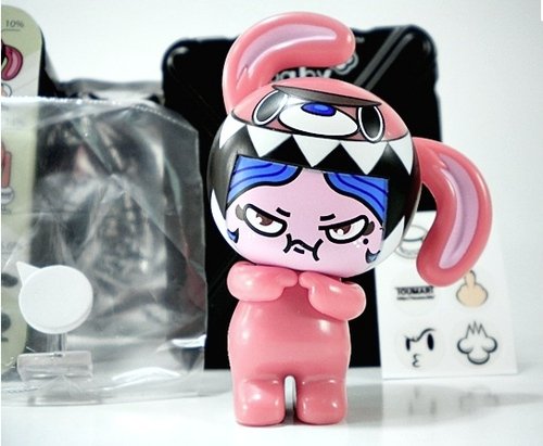 May figure by Gary Thinking, produced by Toumart. Front view.