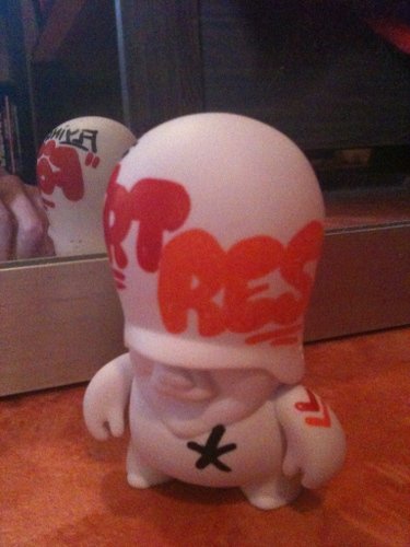 Teddy Troops figure by Flying Fortress, produced by Adfunture. Front view.