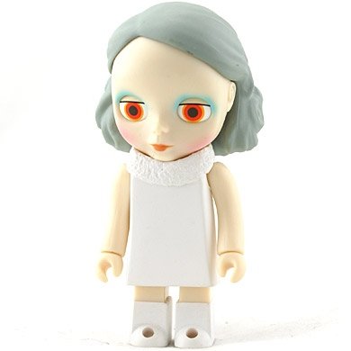 Kubrick Blythe Holly Wood figure, produced by Medicomtoy. Front view.