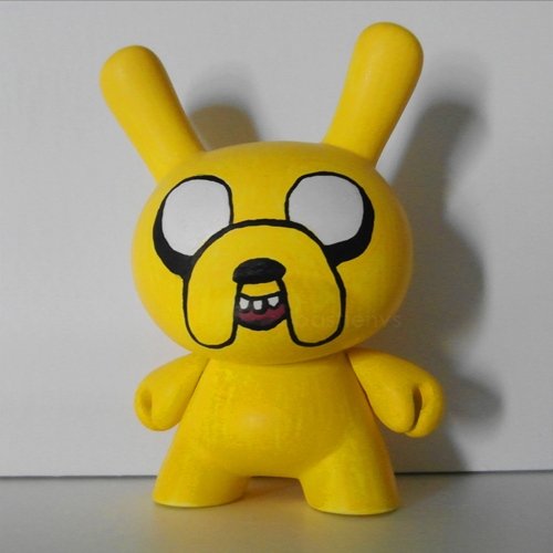 Jake the dog figure by Bastienvs. Front view.