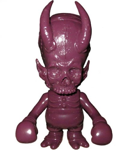skullHevi (the hydroDevil) - Kirk Hammett Limited Color figure by Pushead, produced by Secret Base. Front view.