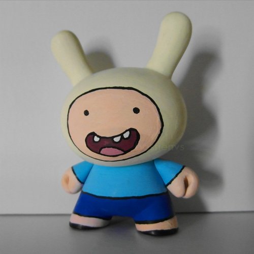 Finn the human figure by Bastienvs. Front view.
