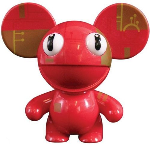 Circuit 2 Deadmau5 figure by Deadmau5, produced by Oddco Ltd.. Front view.
