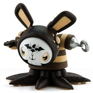 Scurvynevil figure by Greg Craola Simkins, produced by Strangeco. Front view.