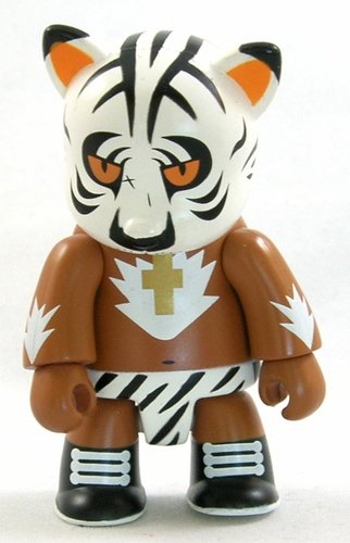 Tigre S figure by Run, produced by Toy2R. Front view.