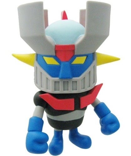 Mazinger Z figure by Pansonworks, produced by Banpresto. Front view.